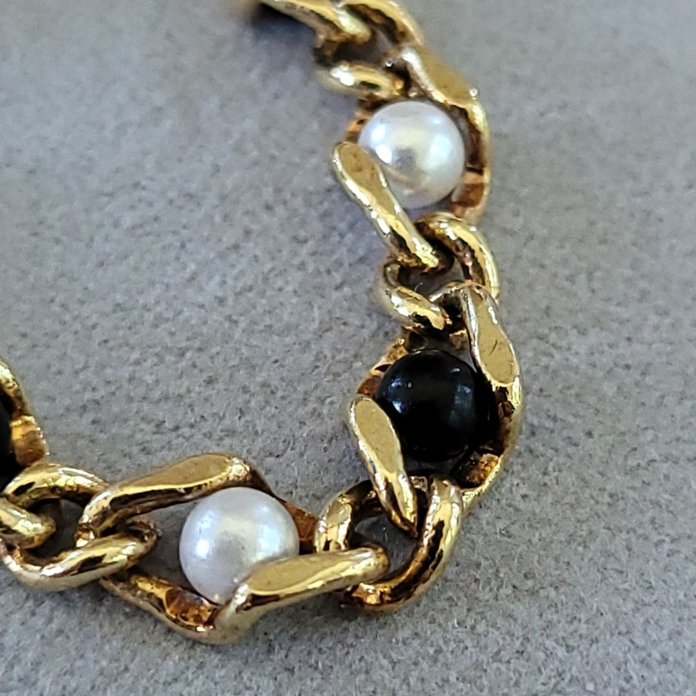 Vintage Gold Tone Faux Pearl Black Bead Link Bracelet 7.1g